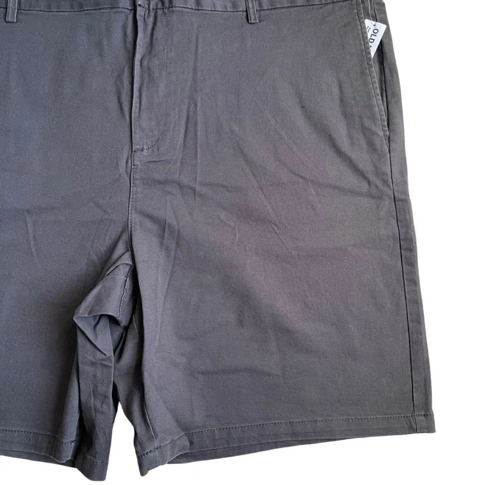 Old Navy Men’s Slim Built-in Flex Rotation Chino Shorts Size 46 Dark Gray